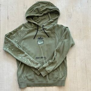 Nike Sage Green Women’s  Pullover Hoodie